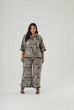 Camisa Jardins Preta